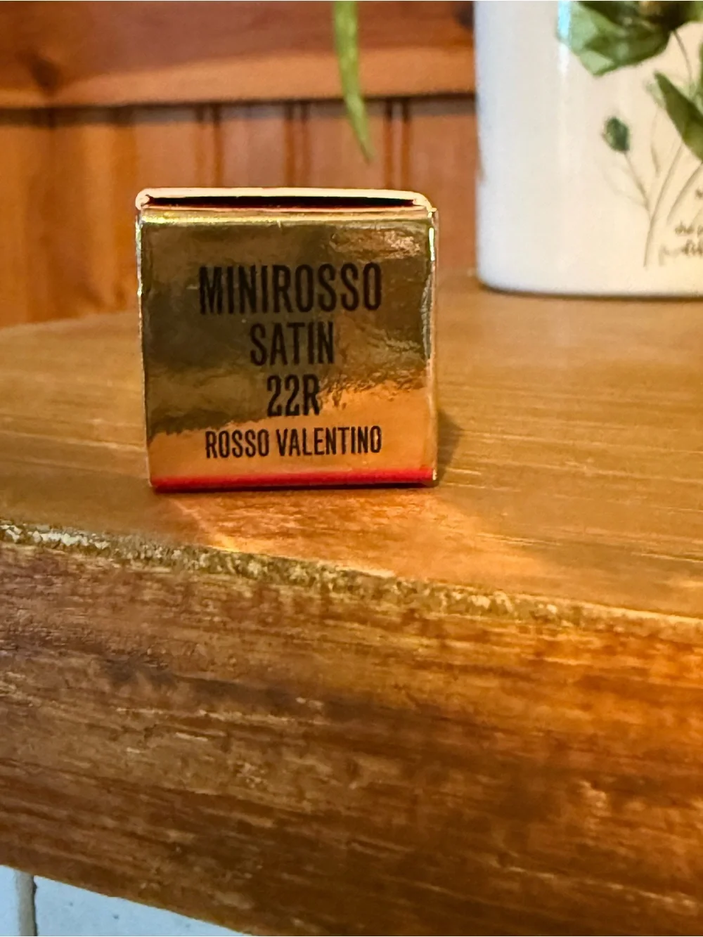 NIB Valentino MiniRosso Satin Lip Color - Rosso Valentino Shade 22R